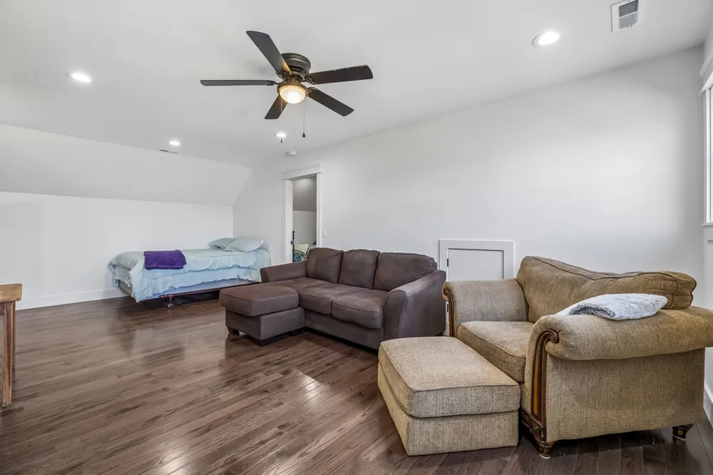 1602 White Oak Rd Stewart, TN 37175