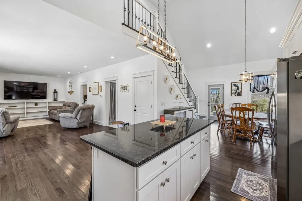 1602 White Oak Rd Stewart, TN 37175