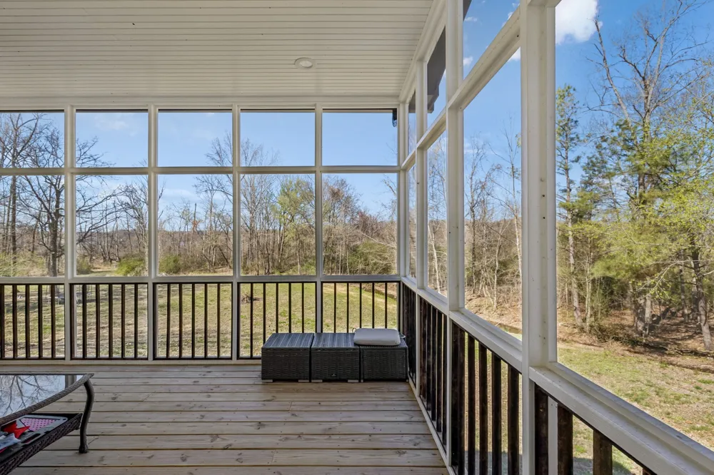 1602 White Oak Rd Stewart, TN 37175