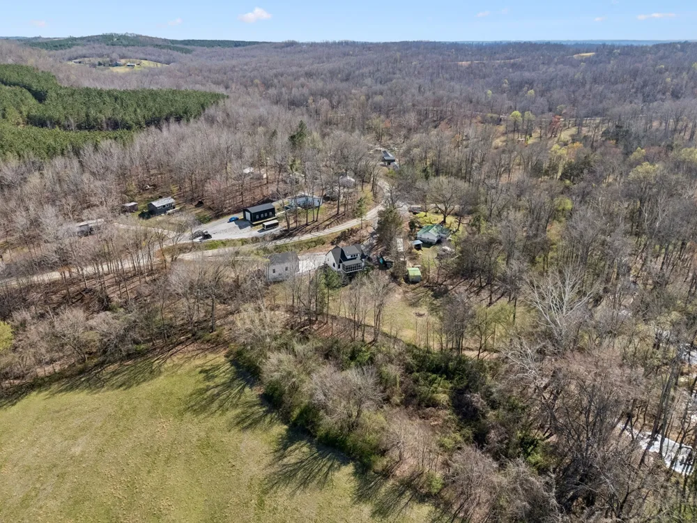 1602 White Oak Rd Stewart, TN 37175