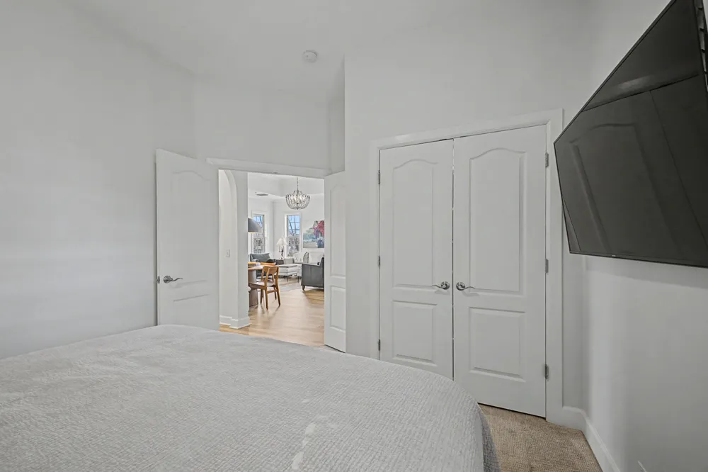 305 Seven Springs Way #403 Brentwood, TN 37027