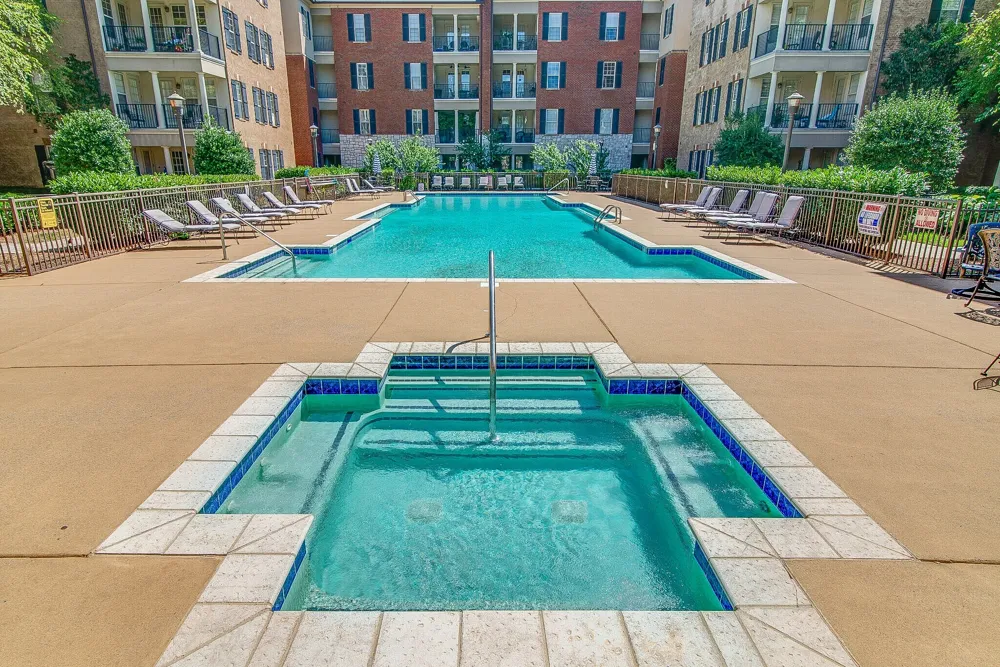 305 Seven Springs Way #403 Brentwood, TN 37027