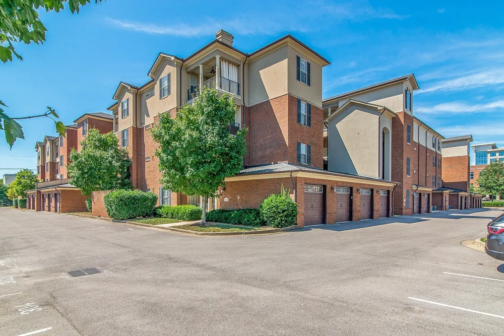 305 Seven Springs Way #403 Brentwood, TN 37027