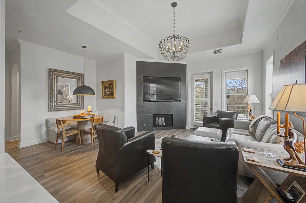 305 Seven Springs Way #403 Brentwood, TN 37027