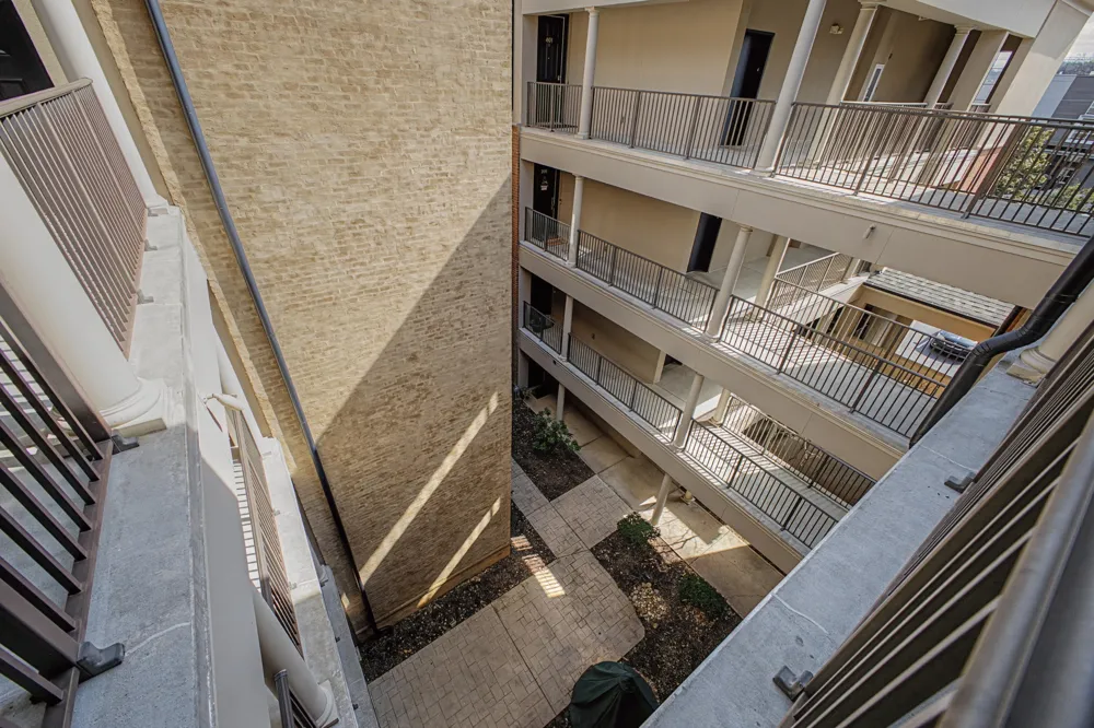 305 Seven Springs Way #403 Brentwood, TN 37027
