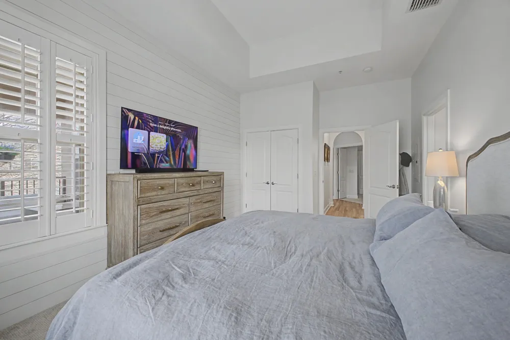 305 Seven Springs Way #403 Brentwood, TN 37027