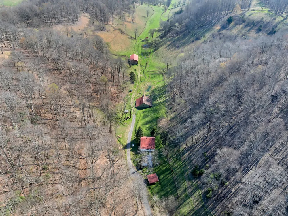 546 Womack Hollow Rd Liberty, TN 37095