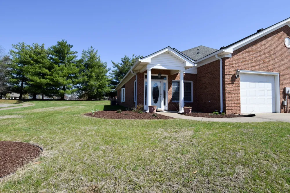 441 Brady Ln Gallatin, TN 37066
