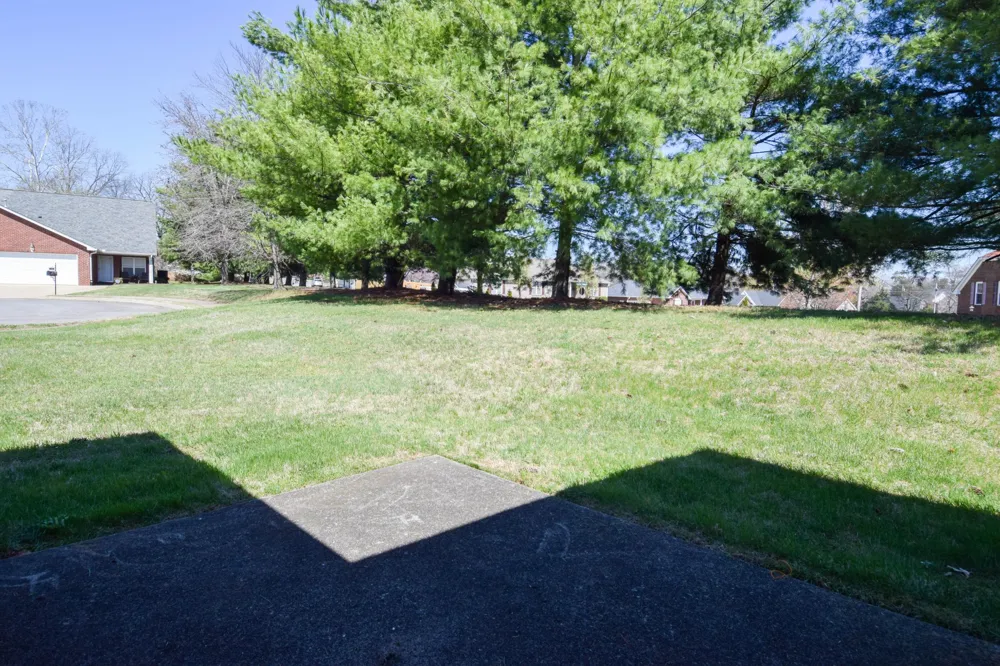 441 Brady Ln Gallatin, TN 37066
