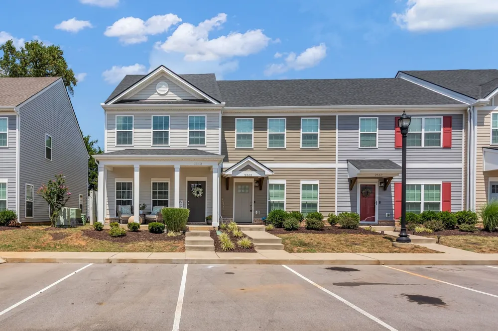 2563 Napa Valley Way Columbia, TN 38401