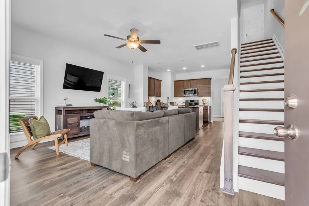 2563 Napa Valley Way Columbia, TN 38401