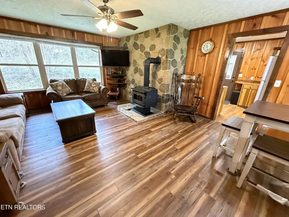 1059 Blue Mill Rd Del Rio, TN 37727