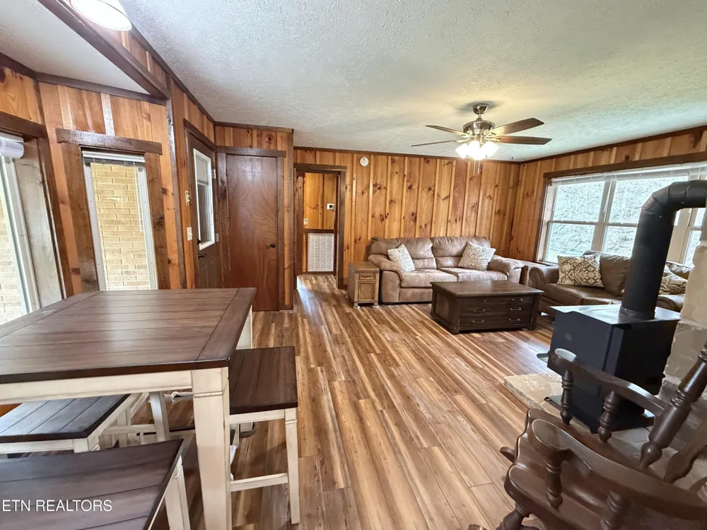 1059 Blue Mill Rd Del Rio, TN 37727