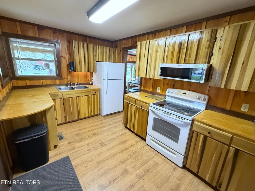 1059 Blue Mill Rd Del Rio, TN 37727