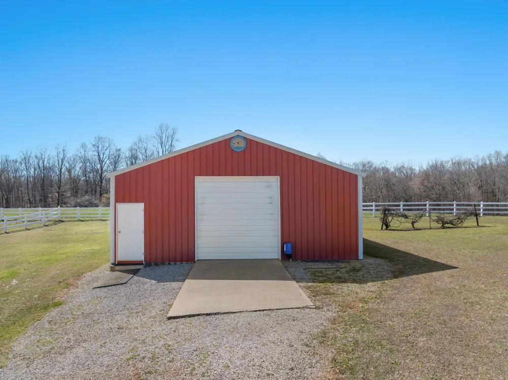 1290 County Road 496 Lexington, AL 35648