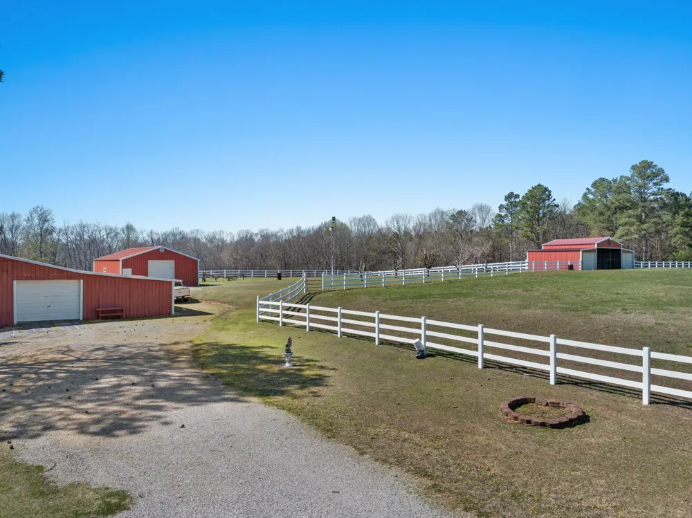 1290 County Road 496 Lexington, AL 35648