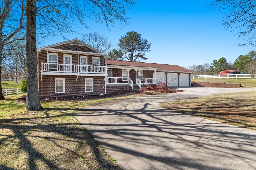 1290 County Road 496 Lexington, AL 35648