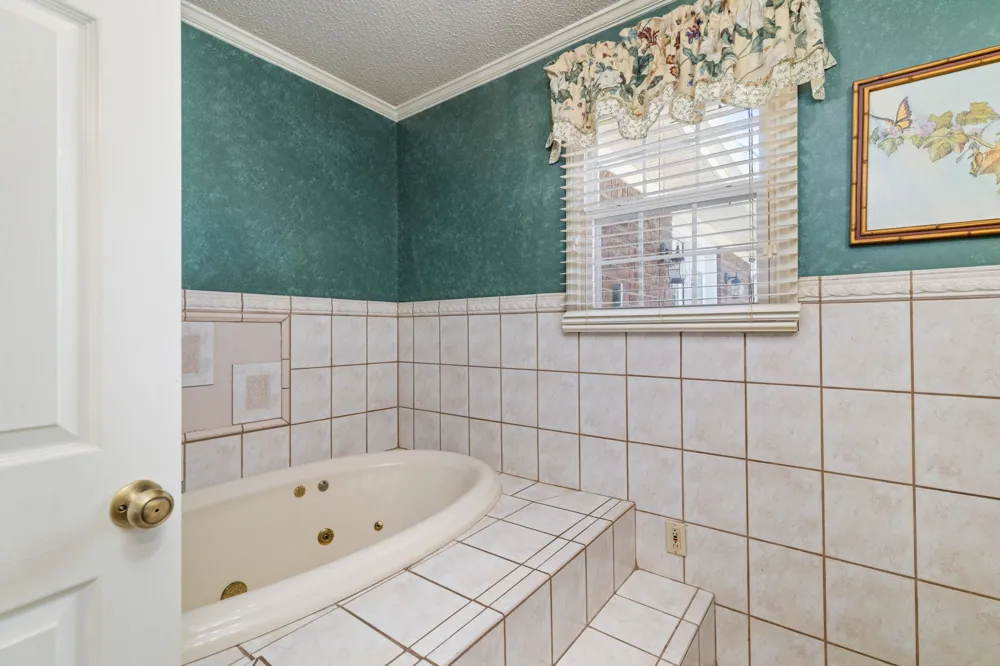 1290 County Road 496 Lexington, AL 35648