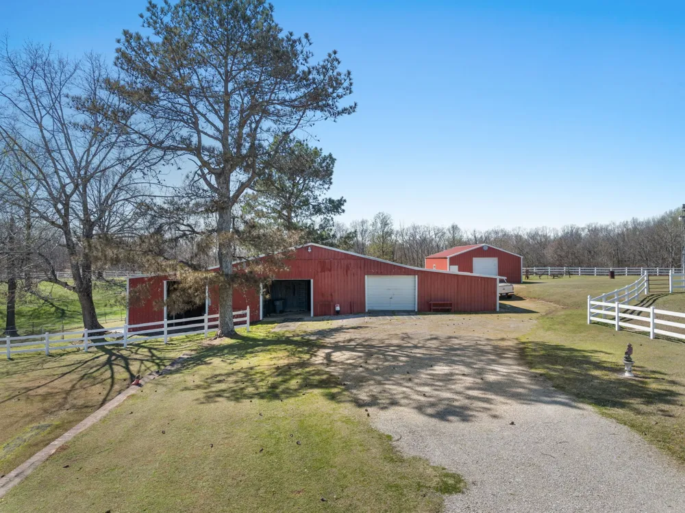 1290 County Road 496 Lexington, AL 35648