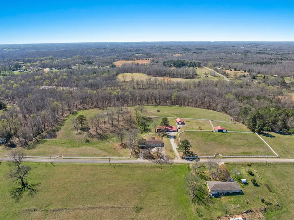 1290 County Road 496 Lexington, AL 35648