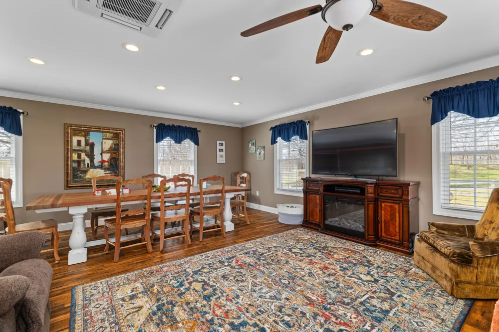 1290 County Road 496 Lexington, AL 35648