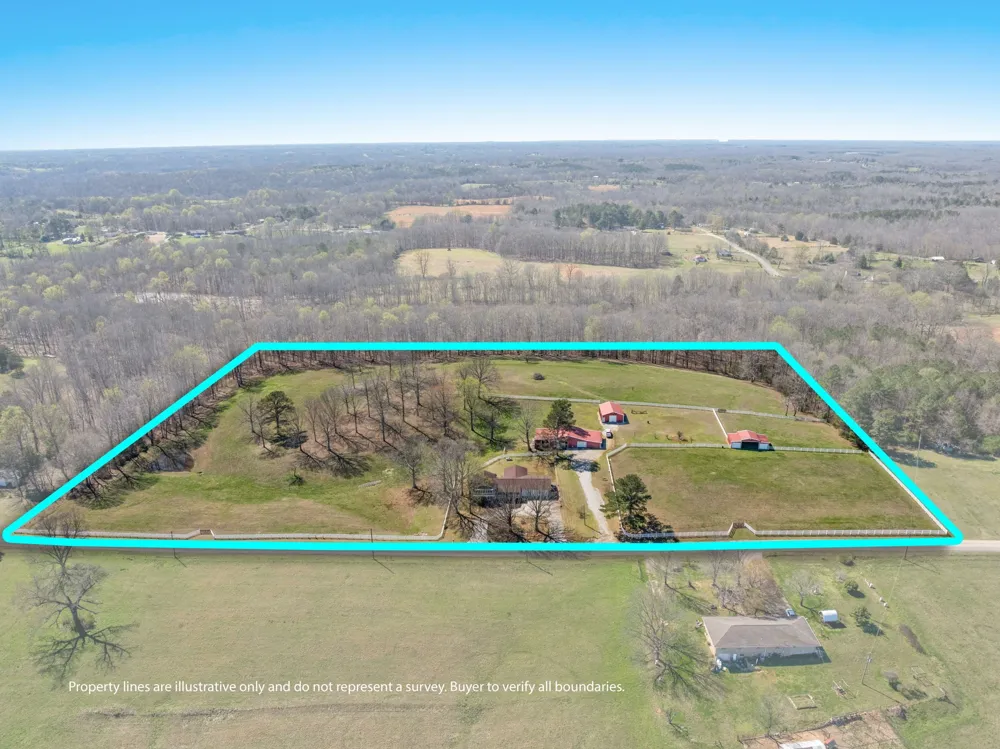 1290 County Road 496 Lexington, AL 35648