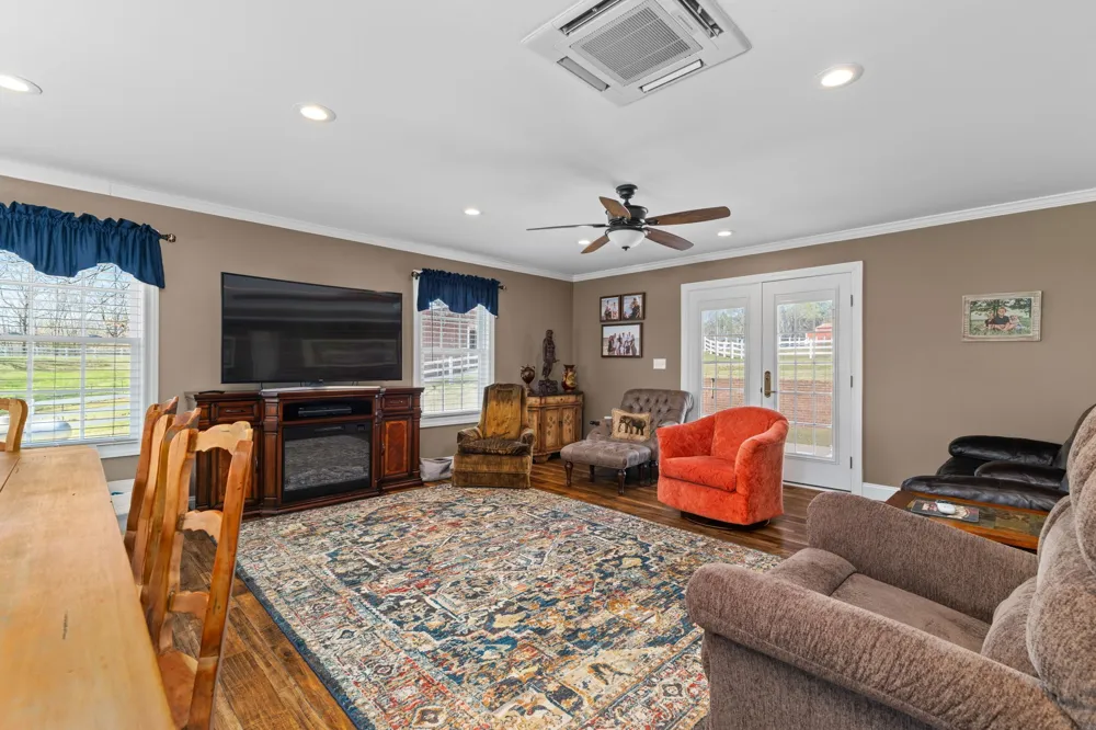 1290 County Road 496 Lexington, AL 35648