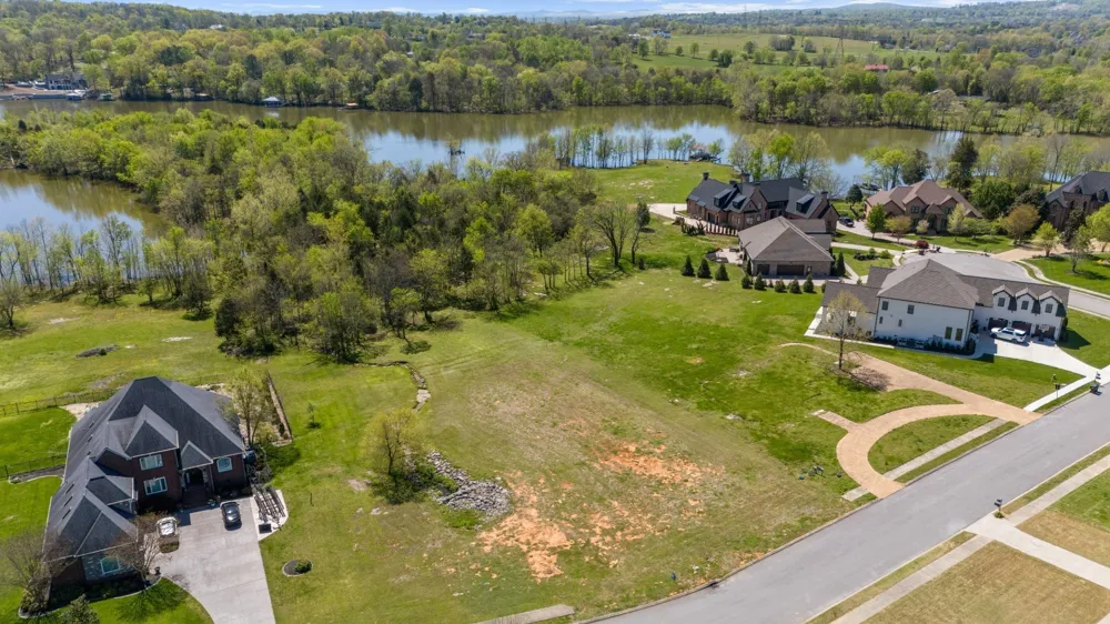 304 Stonebrook Pt Lebanon, TN 37087