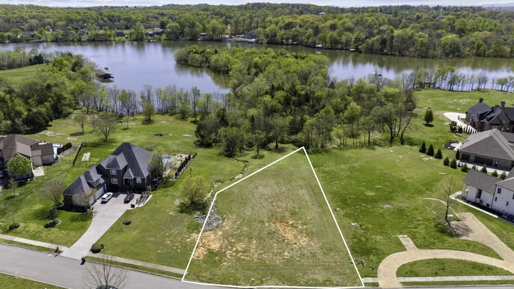 304 Stonebrook Pt Lebanon, TN 37087