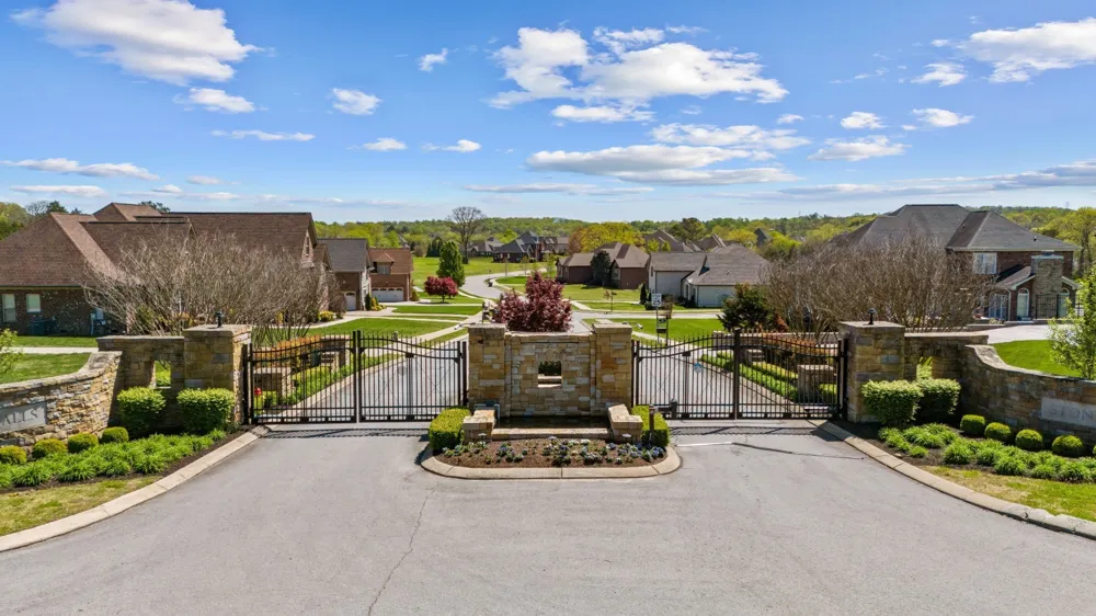 304 Stonebrook Pt Lebanon, TN 37087