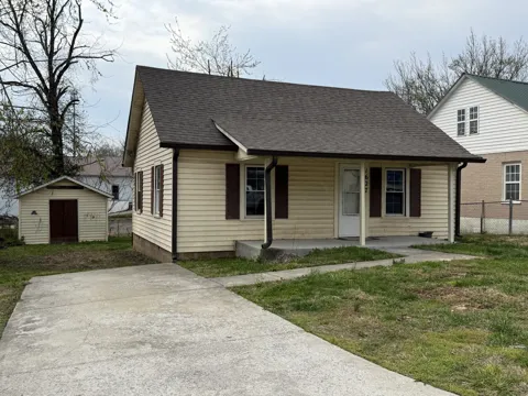 1627 Old Highway 31 E