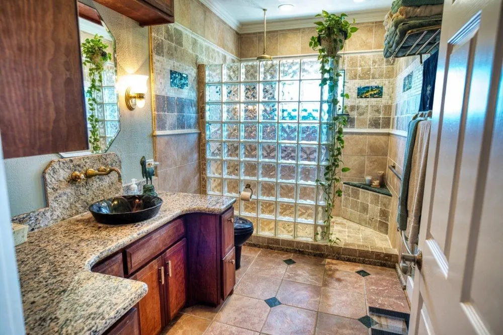 203 Francis Cove Surfside Beach, TX 77541