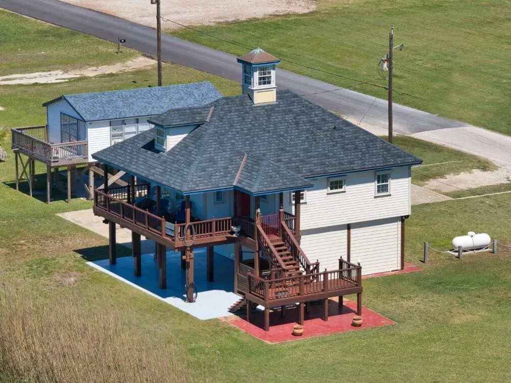 203 Francis Cove Surfside Beach, TX 77541