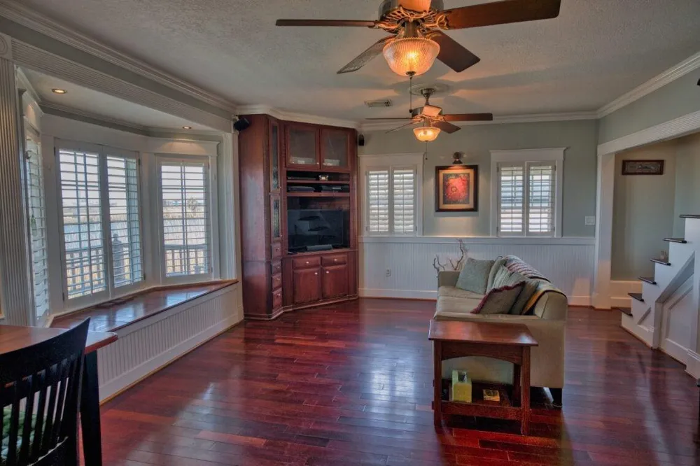 203 Francis Cove Surfside Beach, TX 77541