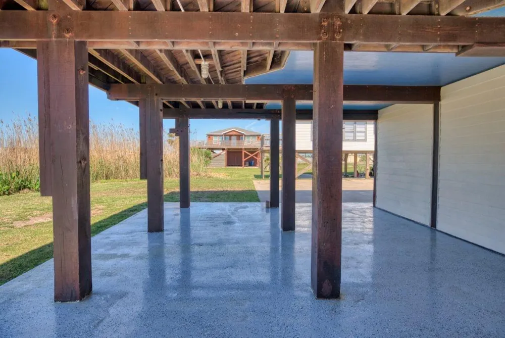 203 Francis Cove Surfside Beach, TX 77541