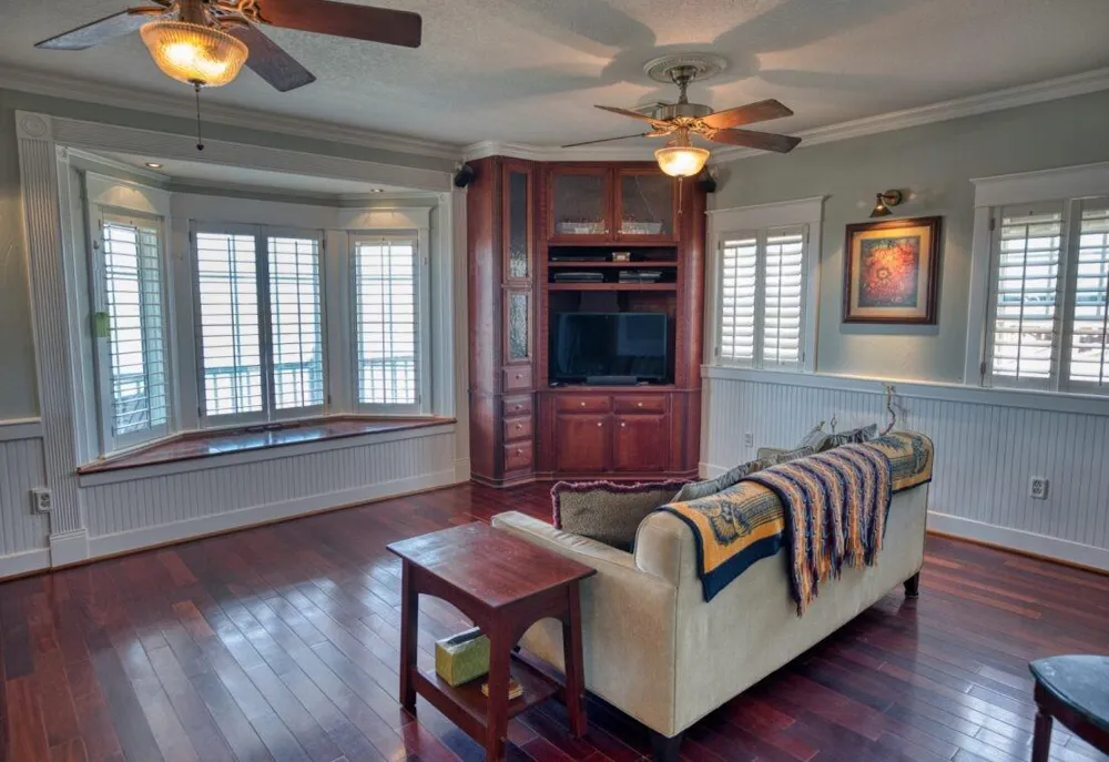 203 Francis Cove Surfside Beach, TX 77541