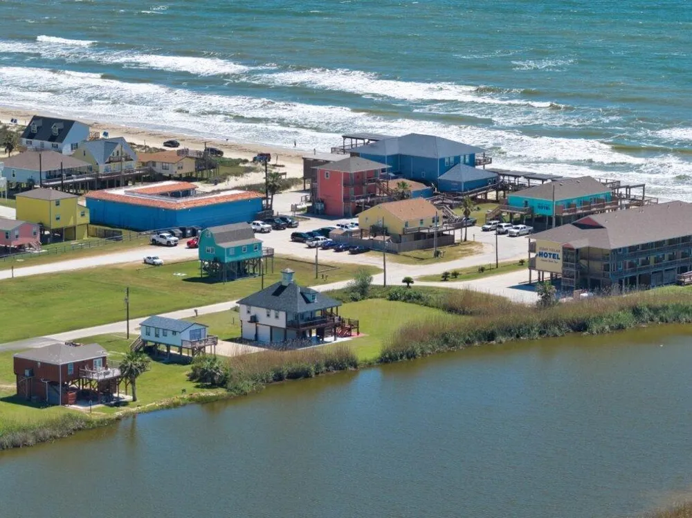 203 Francis Cove Surfside Beach, TX 77541