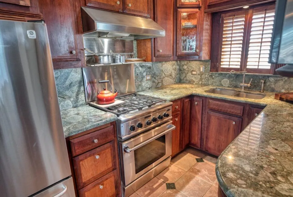 203 Francis Cove Surfside Beach, TX 77541