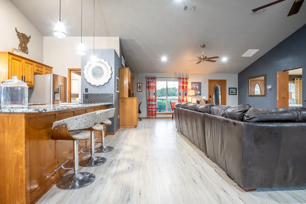 6234 S Fm 1174 Bertram, TX 78605