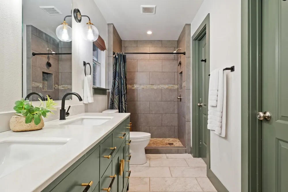 2800 River Road Wimberley, TX 78676