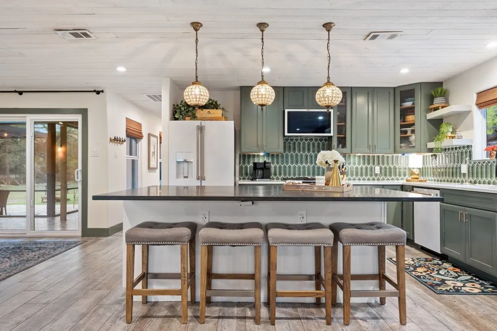 2800 River Road Wimberley, TX 78676