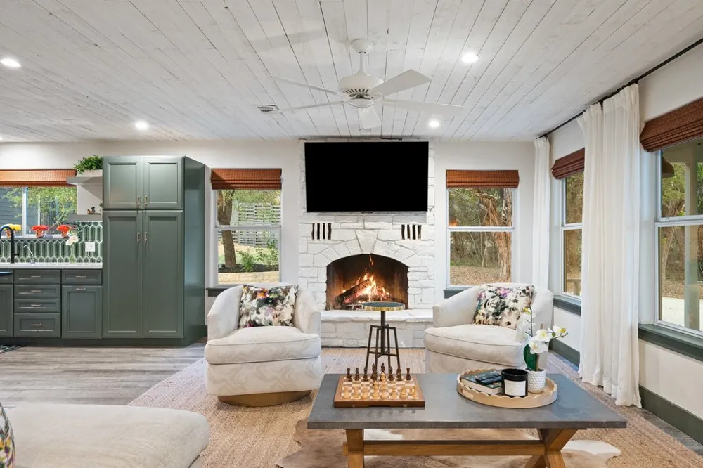2800 River Road Wimberley, TX 78676