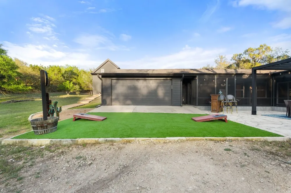 2800 River Road Wimberley, TX 78676