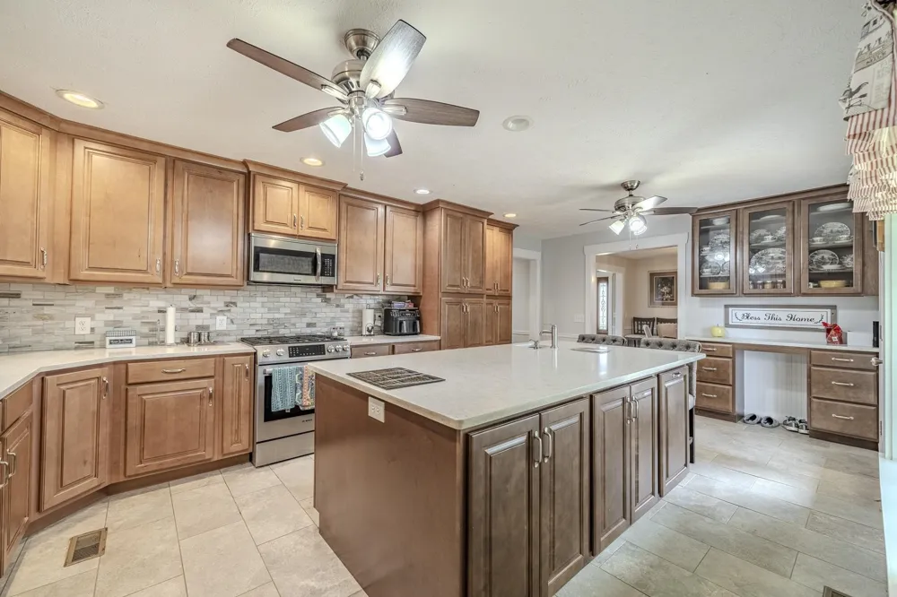 1896 PURDY BEAUTY HILL RD Bethel Springs, TN 38315