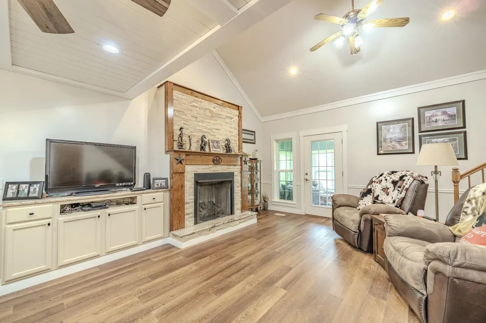 1896 PURDY BEAUTY HILL RD Bethel Springs, TN 38315