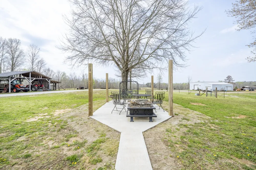 1896 PURDY BEAUTY HILL RD Bethel Springs, TN 38315