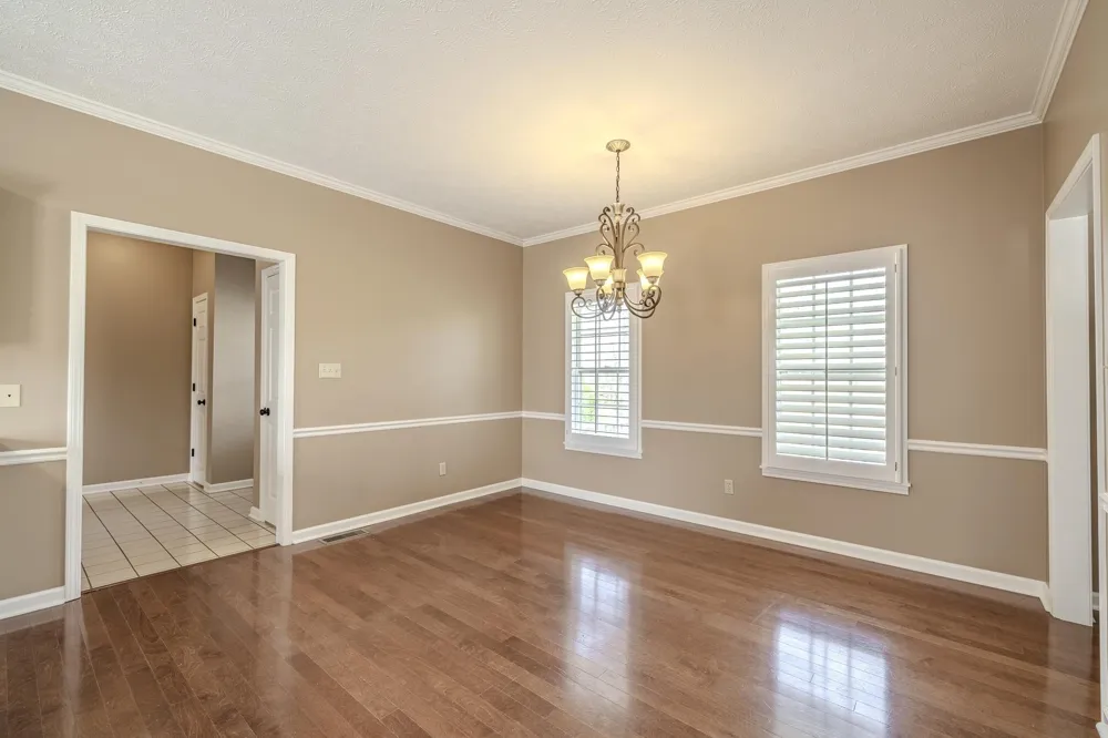 565 BOWEN DR Savannah, TN 38372