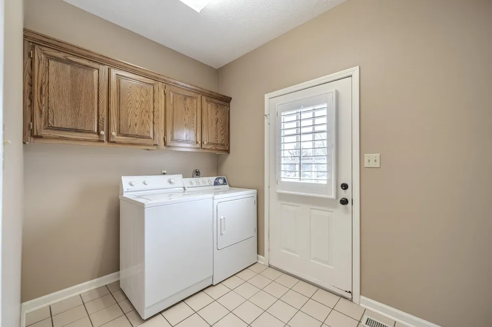 565 BOWEN DR Savannah, TN 38372
