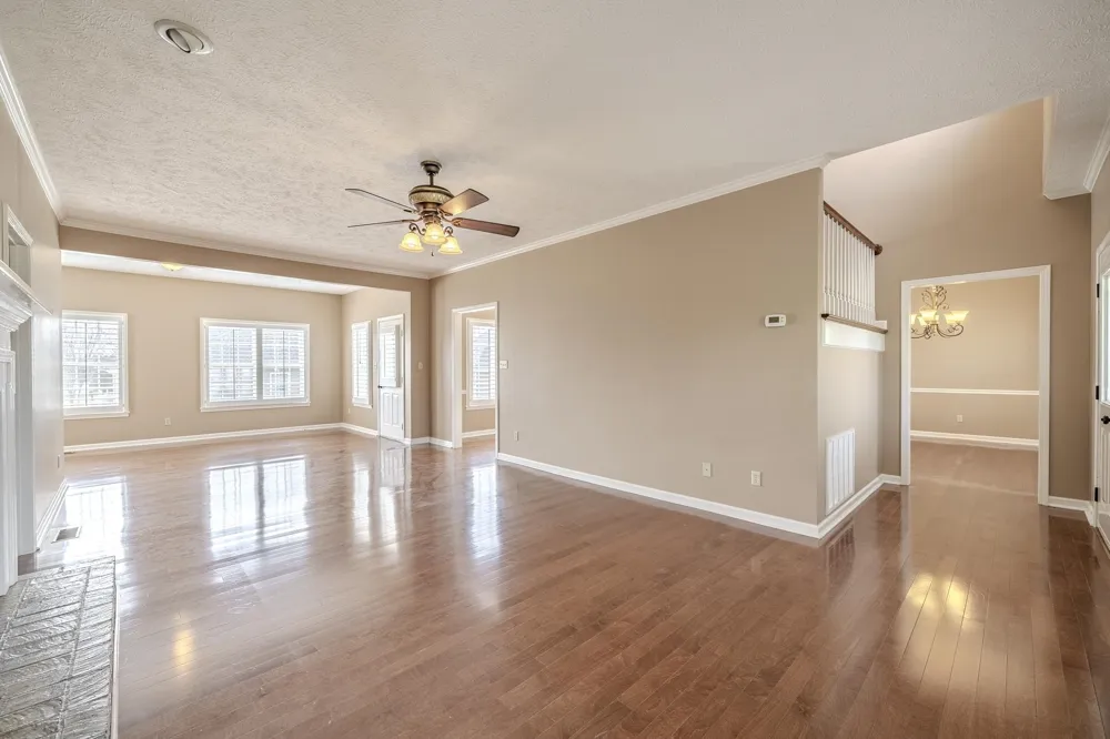 565 BOWEN DR Savannah, TN 38372