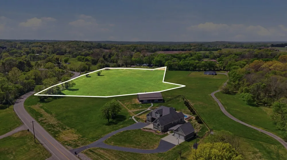 2910 Cairo Bend Rd Lebanon, TN 37087